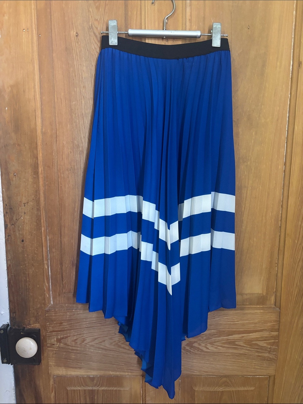 Fun Flowy Asymetrical pleated striped skirt